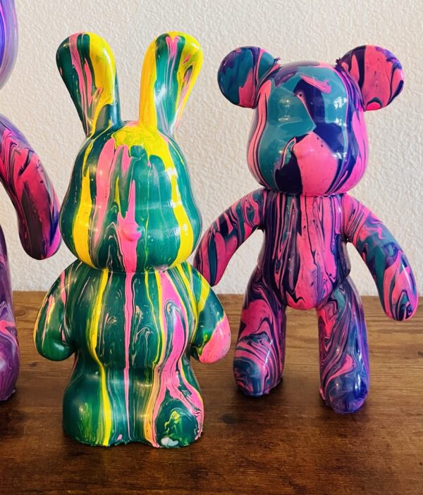 Paint & Pour: 9" (23cm) Fluid Bear or Bunny Workshop Ticket - Image 2
