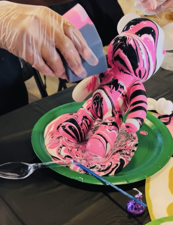 Paint & Pour: 9" (23cm) Fluid Bear or Bunny Workshop Ticket